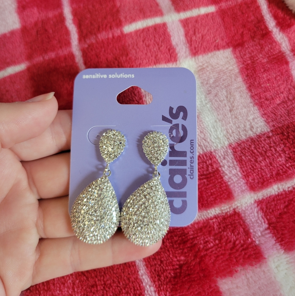 NEW Claire's earrings